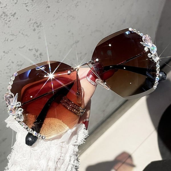 Woman Rimless Diamond Sunglasses