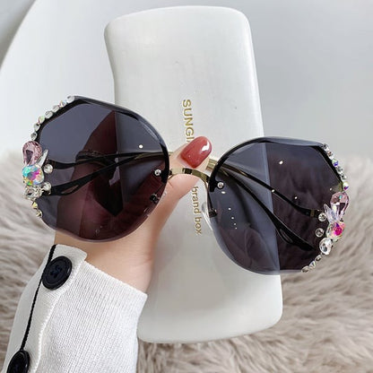 Woman Rimless Diamond Sunglasses